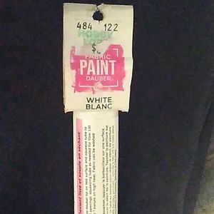 Tulip Fabric Paint (White)